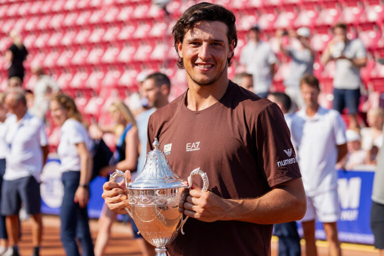 Luciano Darderi